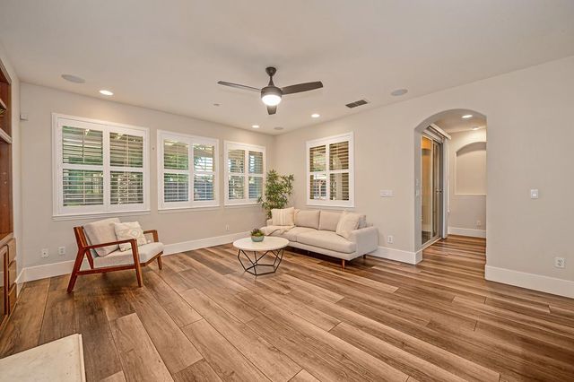 3530 Coyote Rd, West Sacramento, CA 95691