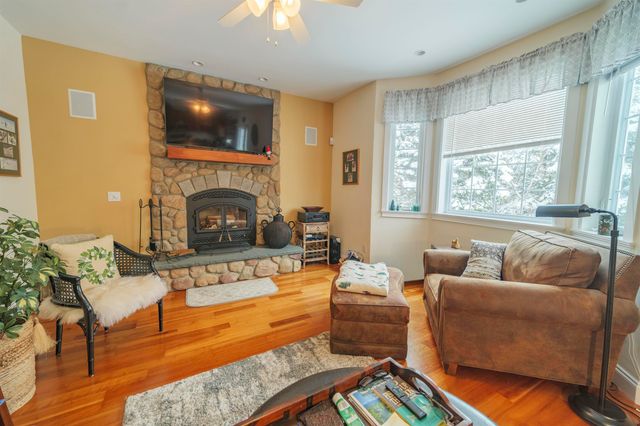 1 Lower Highlands Road, Dover, VT 05356