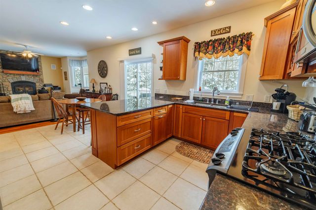 1 Lower Highlands Road, Dover, VT 05356