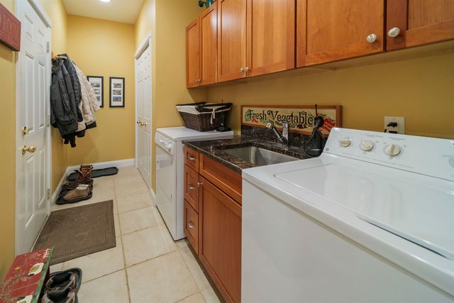 1 Lower Highlands Road, Dover, VT 05356