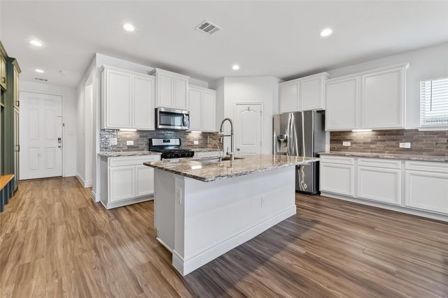 963 Youth Water Road, Montgomery, TX 77316