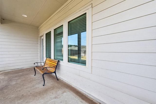 963 Youth Water Road, Montgomery, TX 77316