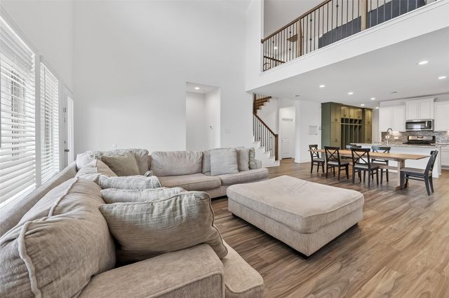 963 Youth Water Road, Montgomery, TX 77316