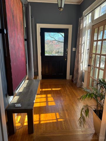 967 Marion Avenue, Cincinnati, OH 45229