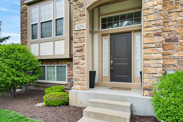 329 Bennett Drive, Carol Stream, IL 60188