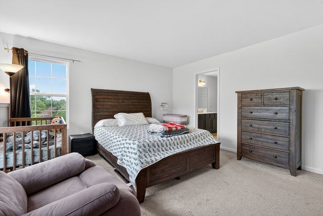329 Bennett Drive, Carol Stream, IL 60188