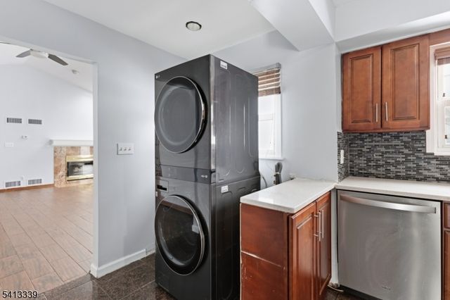 5 Ferndale Rd, Wayne Twp., NJ 07470