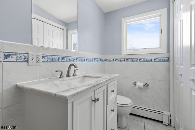 5 Ferndale Rd, Wayne Twp., NJ 07470