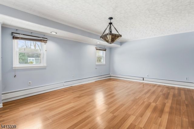 5 Ferndale Rd, Wayne Twp., NJ 07470