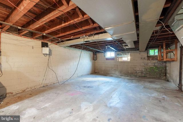 1125 CLAYTON RD, Wilmington, DE 19805