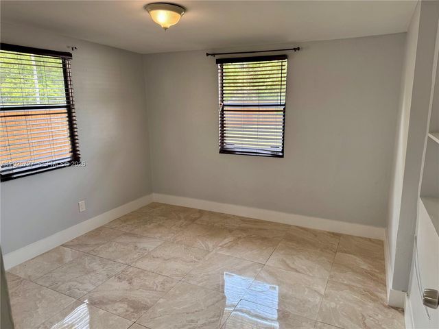 1375 NE 130th St, North Miami, FL 33161