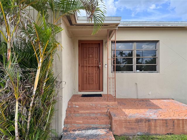 1375 NE 130th St, North Miami, FL 33161