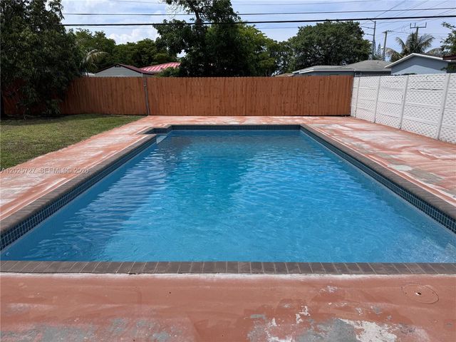 1375 NE 130th St, North Miami, FL 33161