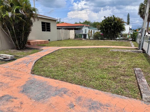 1375 NE 130th St, North Miami, FL 33161