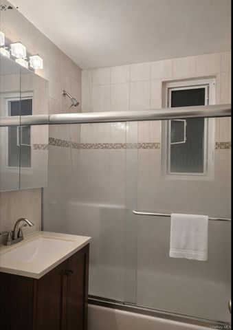 218-09 73 Avenue 1, Bayside, NY 11364