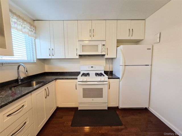 218-09 73 Avenue 1, Bayside, NY 11364