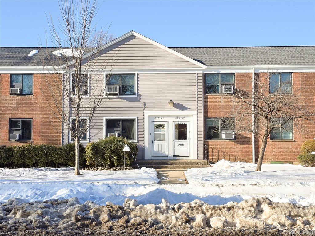 218-09 73 Avenue 1, Bayside, NY 11364