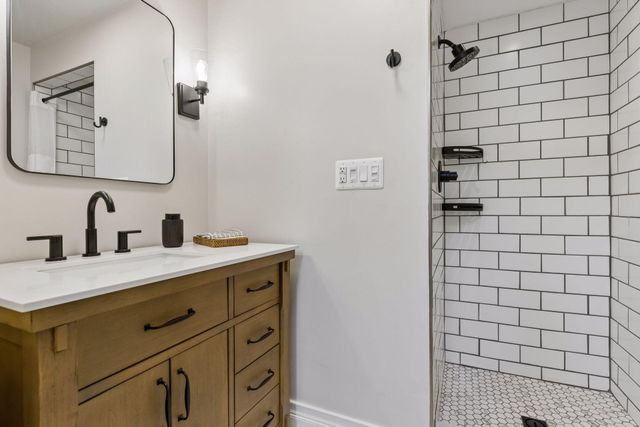 1963 Yorkshire Court, Saint Paul, MN 55116