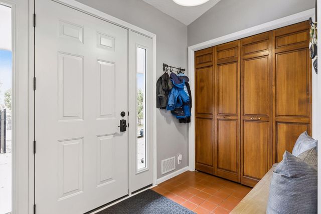 1963 Yorkshire Court, Saint Paul, MN 55116