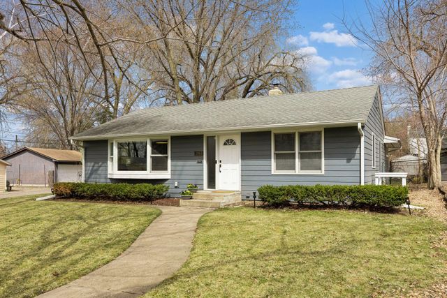 1963 Yorkshire Court, Saint Paul, MN 55116