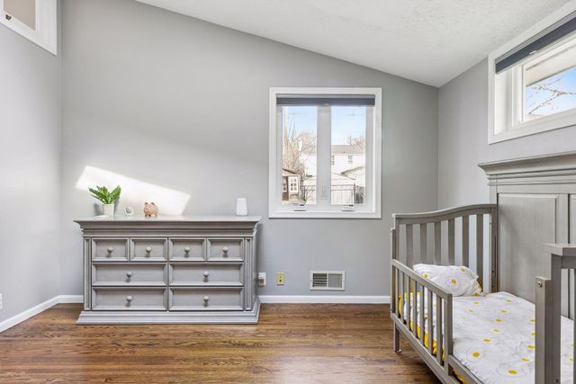 1963 Yorkshire Court, Saint Paul, MN 55116