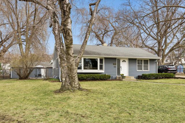 1963 Yorkshire Court, Saint Paul, MN 55116