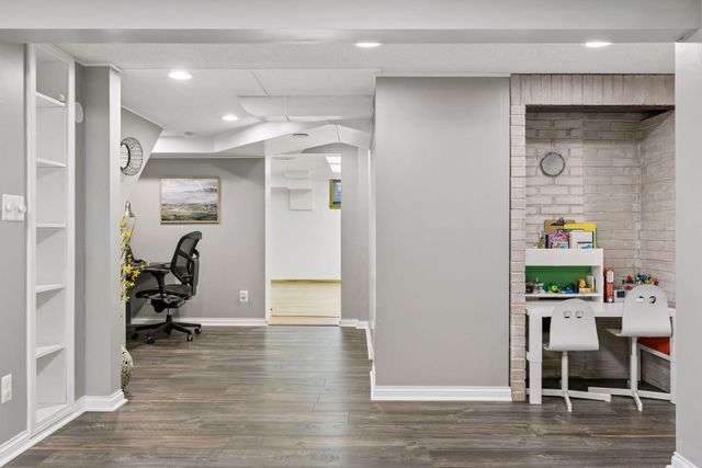 1963 Yorkshire Court, Saint Paul, MN 55116