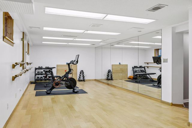 1963 Yorkshire Court, Saint Paul, MN 55116