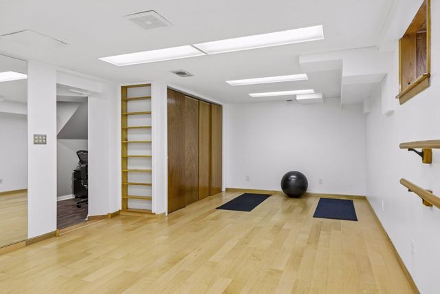 1963 Yorkshire Court, Saint Paul, MN 55116