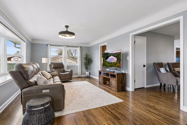 1963 Yorkshire Court, Saint Paul, MN 55116