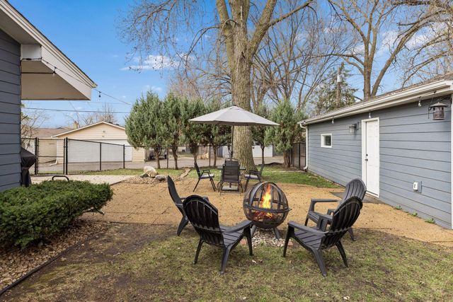 1963 Yorkshire Court, Saint Paul, MN 55116