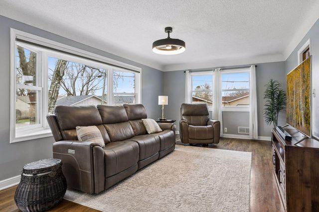 1963 Yorkshire Court, Saint Paul, MN 55116