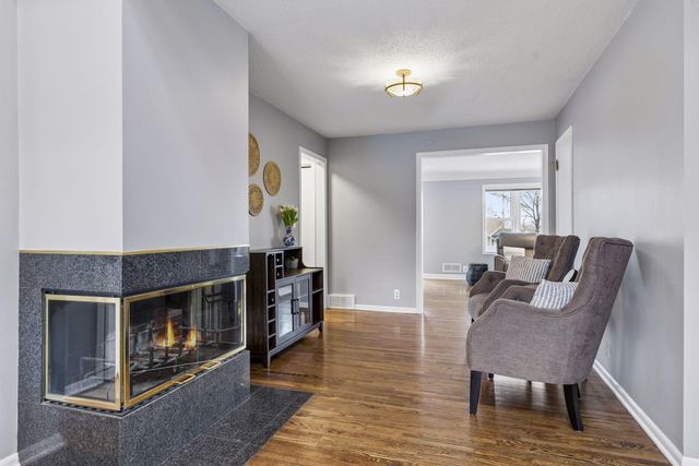 1963 Yorkshire Court, Saint Paul, MN 55116