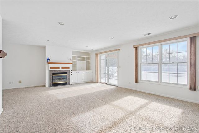 2735 Sandpiper Lane, Holland, MI 49424