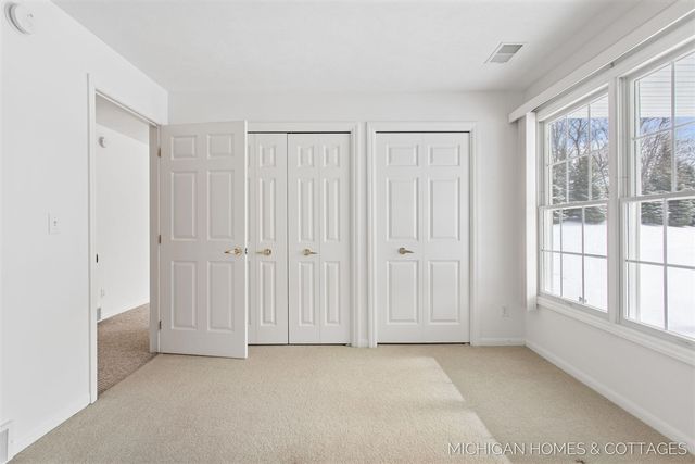 2735 Sandpiper Lane, Holland, MI 49424