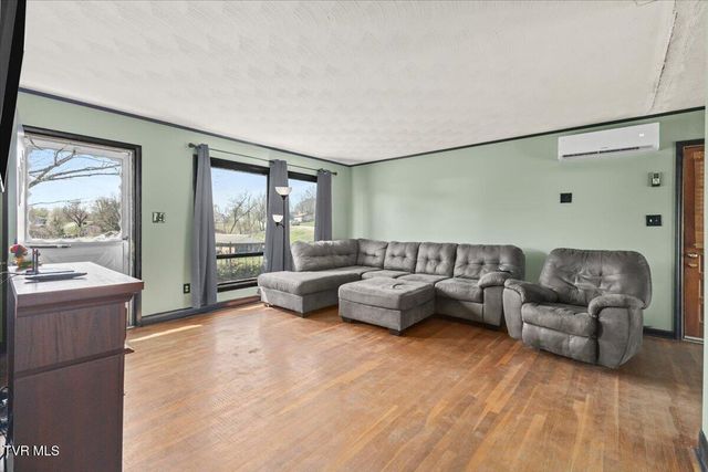 208 Lynfield Road, Bristol, TN 37620