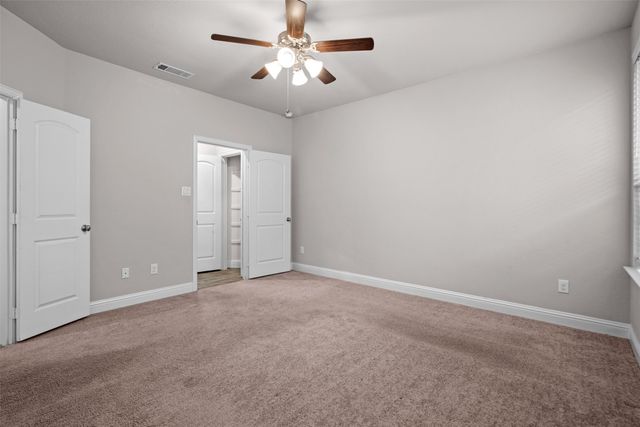 119 Happy Lane, Red Oak, TX 75154