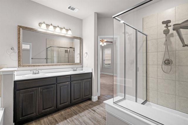 119 Happy Lane, Red Oak, TX 75154