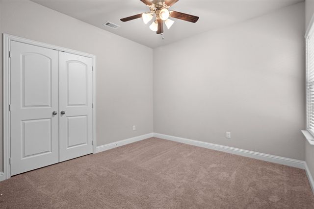 119 Happy Lane, Red Oak, TX 75154
