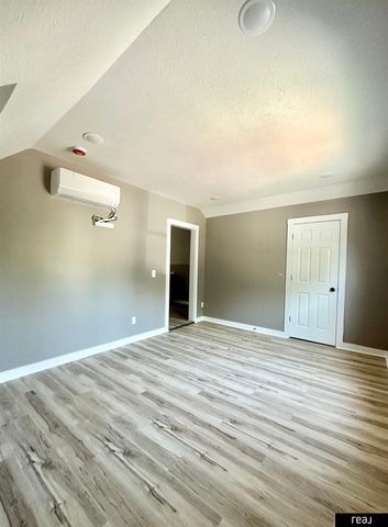 541 Mill Street, Council Bluffs, IA 51503