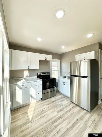 541 Mill Street, Council Bluffs, IA 51503