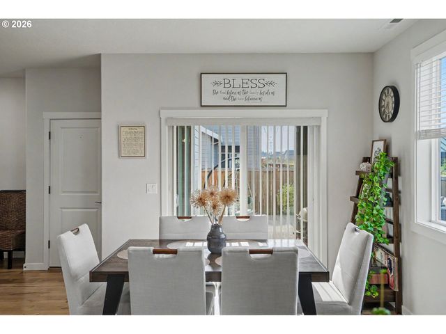 Constellation Ave Ne, Salem, OR 97305