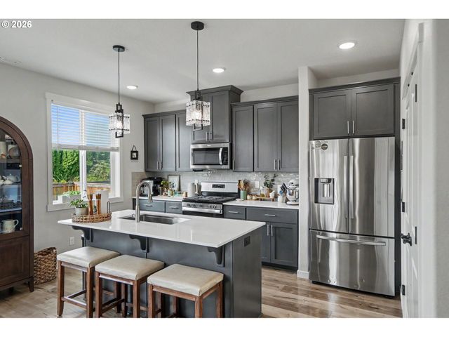 Constellation Ave Ne, Salem, OR 97305