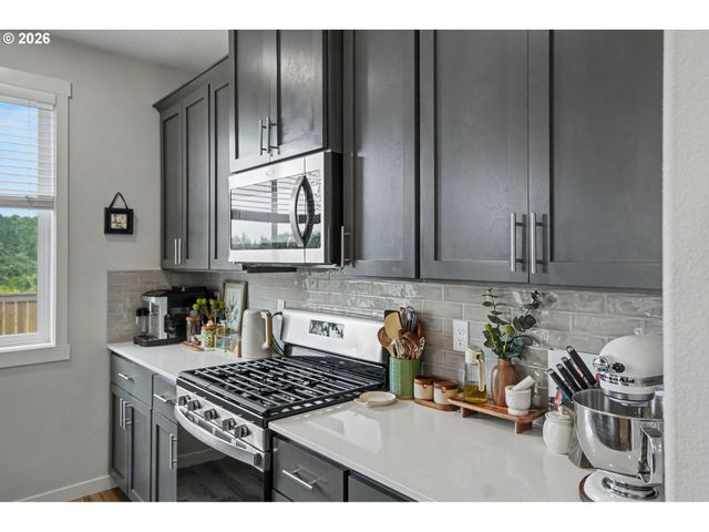 Constellation Ave Ne, Salem, OR 97305