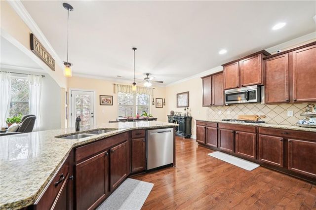 2962 Canyon Glen Way, Dacula, GA 30019