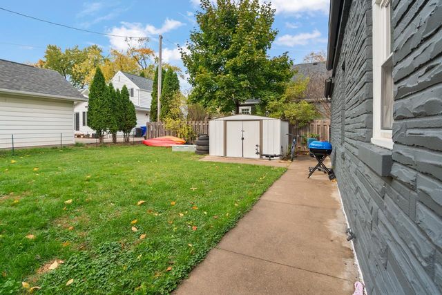 1823 N UNION STREET, Appleton, WI 54911