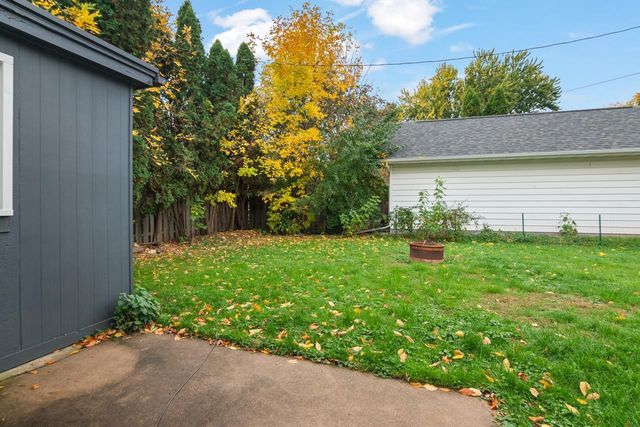 1823 N UNION STREET, Appleton, WI 54911