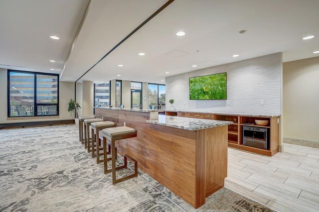 1240 S 2nd Street 622, Minneapolis, MN 55415