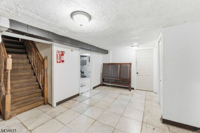 2072 Elizabeth Ave, Rahway City, NJ 07065