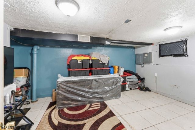 2072 Elizabeth Ave, Rahway City, NJ 07065